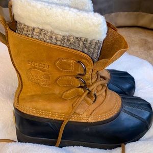 Caribou Sorel Rubber Winter Boots